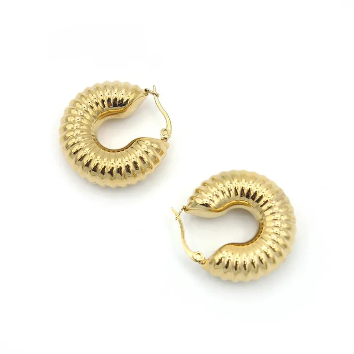 Kub Bold Loj Hoop Earrings